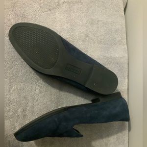 Alfani flat blue suede shoes